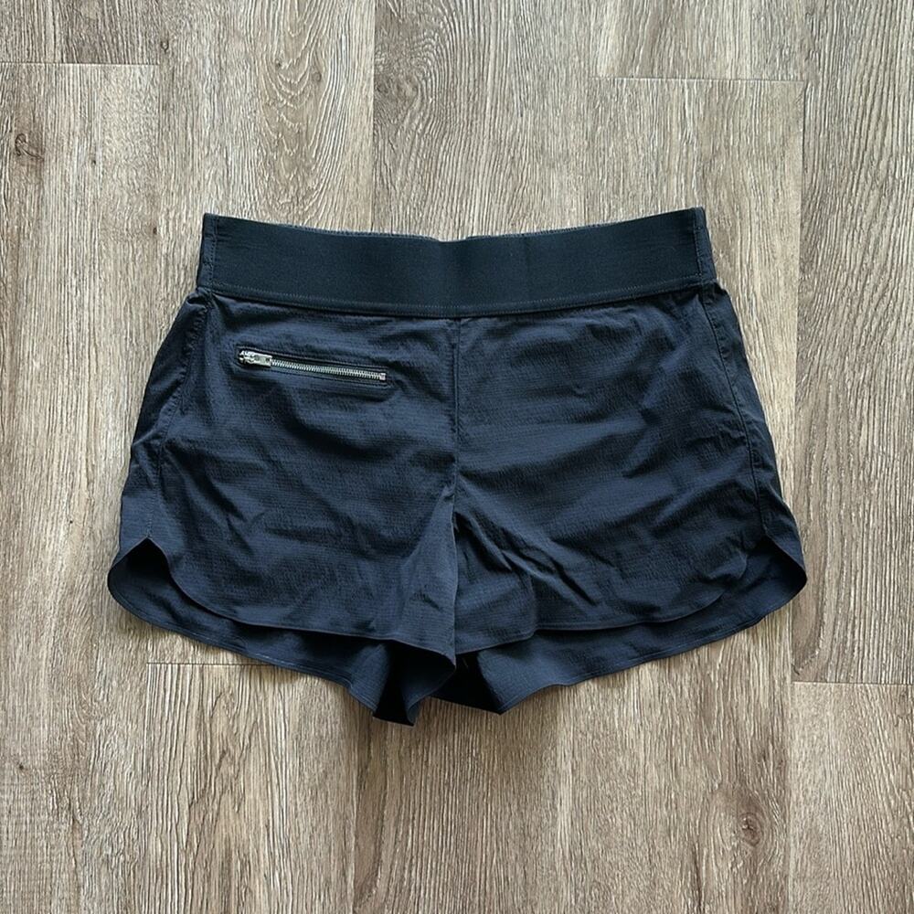 Athleta Mod Trekkie Shorts Black Size 2